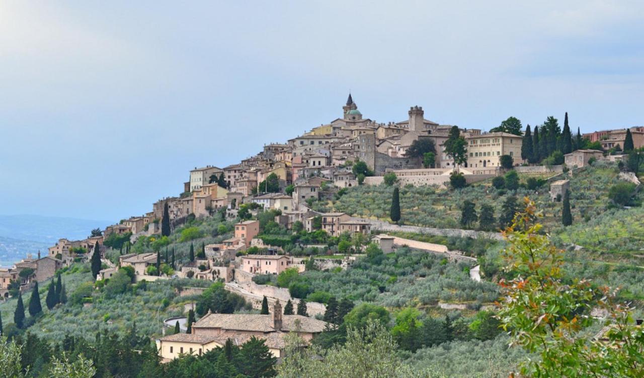 Affittacamere Aqva Fontis Campello sul Clitunno Buitenkant foto